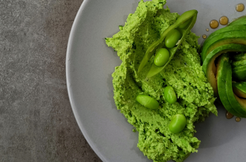 Edamame hummus avo